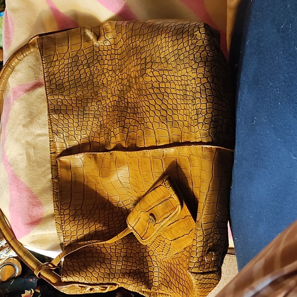 Very large Vera Wang leather satchel